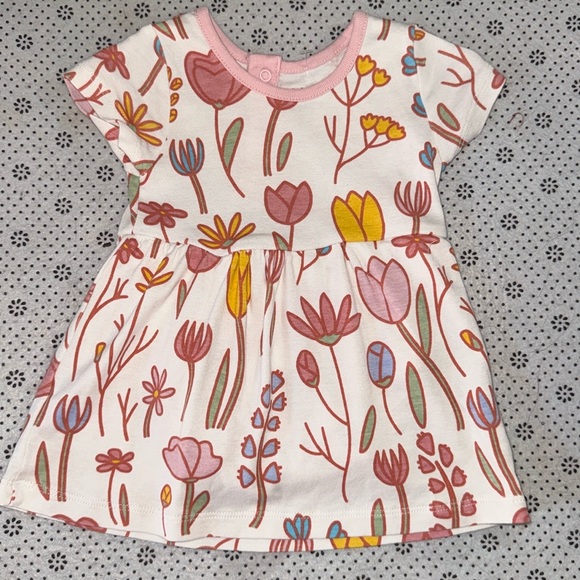 🛍 CUTE Little BABIES DRESS SIZE 3-6 MONTHS 🛍 - Picture 1 of 4